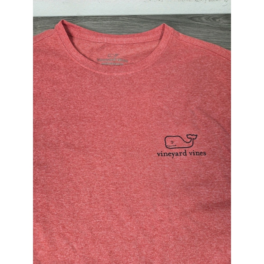 Vineyard Vines Performance Shirt‎ Adult Medium Red Long Sleeve Spellout